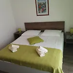 Appartamento Mareta Rab Town