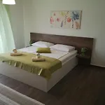 Mareta Appartamento Rab Town