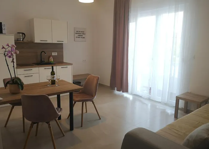 Mareta Daire Rab Town