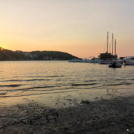 아파트 Mareta 라브