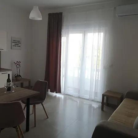 Mareta Supetarska Draga